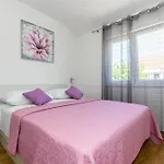 Amaris Holiday home Brodarica (Sibenik-Knin)