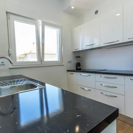 Holiday home Amaris Brodarica (Sibenik-Knin)