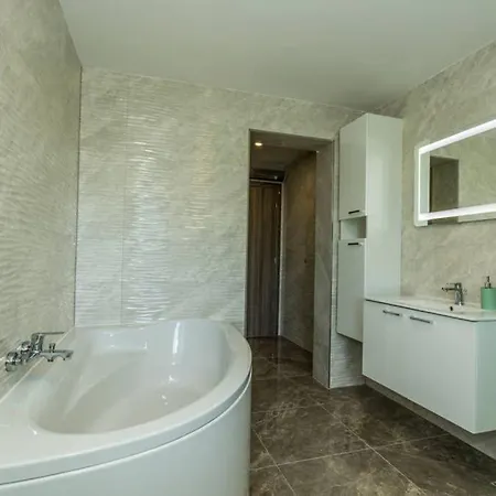 بيت للعطل Amaris بروداريكا