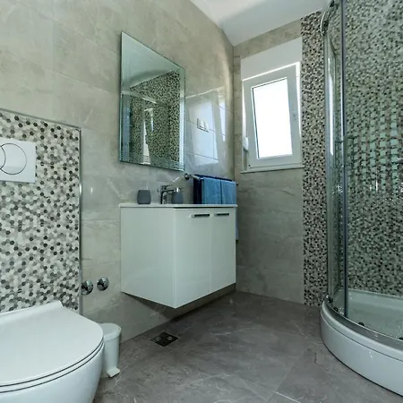 Amaris Brodarica (Sibenik-Knin)